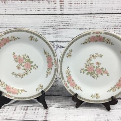 Fairfield Fine China Floral Mist Set of Five