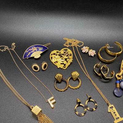 Goldtone Fashion Jewelry Lot