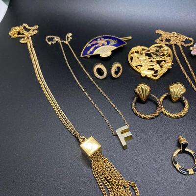Goldtone Fashion Jewelry Lot
