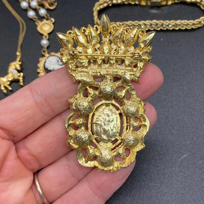 Vintage Goldtone Jewelry Lot