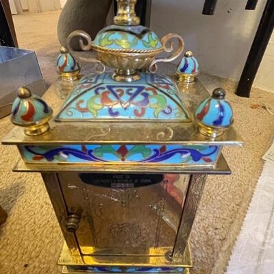 Assorted decorative pieces
