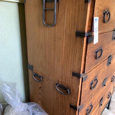 Dresser, tall