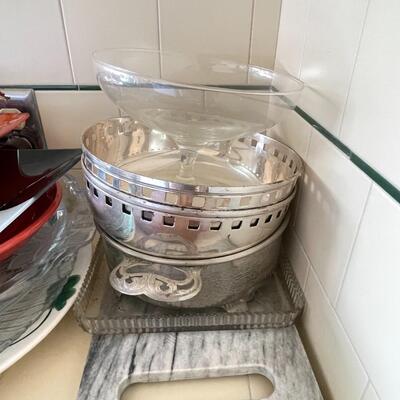 Glass trays, serving ware