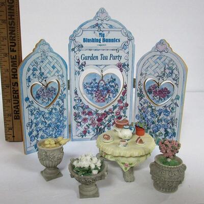 Blushing Bunnies "Garden Tea Party" Includes Backdrop, Table, Urns