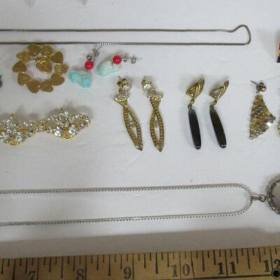 Lot of Misc Jewelry, Earrings, Necklaces, Hair Pins, Pins