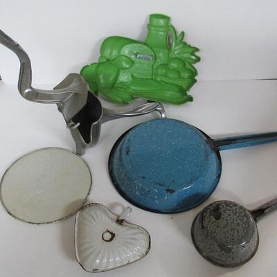 Vintage Kitchenware: Graniteware Pans, Chamberstick, Blue Willow Metal Hot Plate, Juicer, Wall Plaque