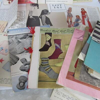 Large Lot of Patterns, Sewing Pamphlets and Magazines, Instruction Sheets, Etc, Sewing, Knitting, Upholstry