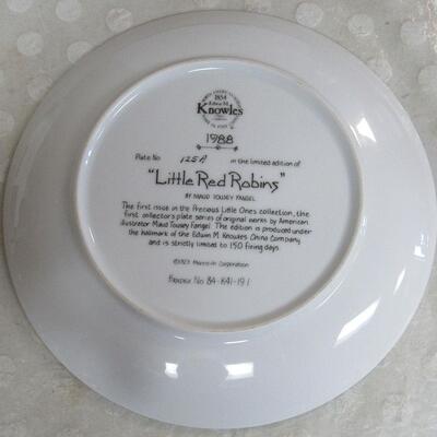 1st Issue, 1988, #125A Little Red Robins From the Precious Little Ones Plate Series
