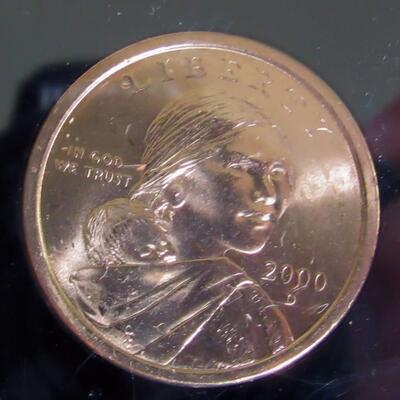 Uncirculated 2000 D Sacagawea Dollar