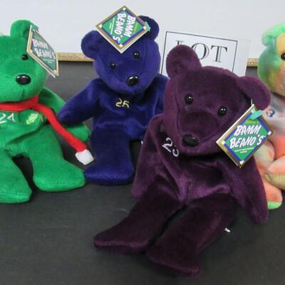 Lot of 4 Older Bamm Beano's Baseball Bean Bag Bears: Justice, Griffy, Jr, McGwire, Rodriguez