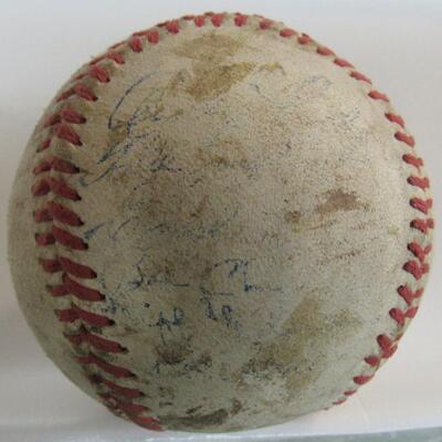 Vintage 1930-40s Chicago Cubs Autobraphed Baseball  Read description for more details