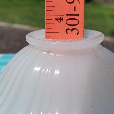 Lot 4: Vintage Ruffle Edge Light Fixture 