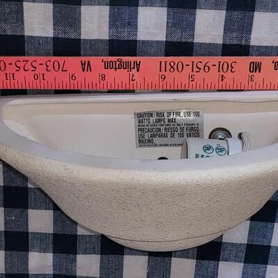 Lot 12: Sconce Lighting Fixtures (2)