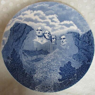 Vintage Johnson Brothers, England Mt. Rushmore Plate, 10 1/2"