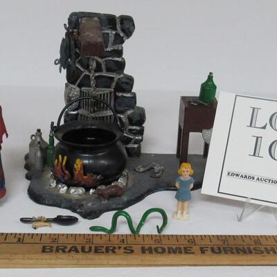 Vintage 1965 Aurora Plastics Model Halloween Witch With Accessories, Read Description!