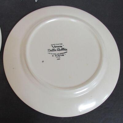 Vintage Vernon Della Robbia Floral Dinner Plates, Metlox, USA