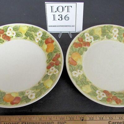 Vintage Vernon Della Robbia Floral Dinner Plates, Metlox, USA