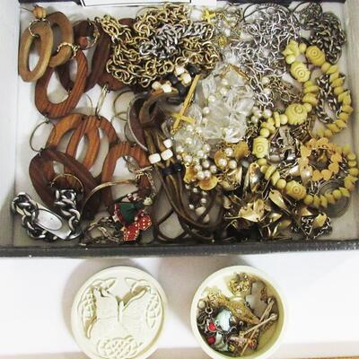 Lot of Costume Jewerly, Chunky Bracelets, Necklaces, Wood Necklace, Earrings, More