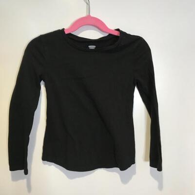 Old navy 5t black shirt girls