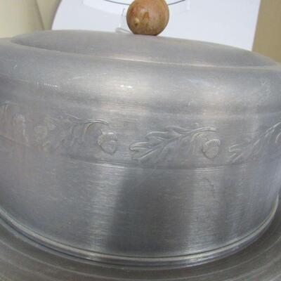 Enamelware Coffee Pot, Aluminum Oak Pattern Cake Saver