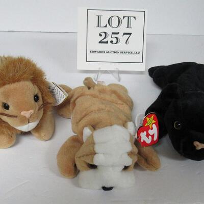 3 Vintage Beanie Babies: Roary the Lion, Velvet the Black Panther, Wrinkle the Dog