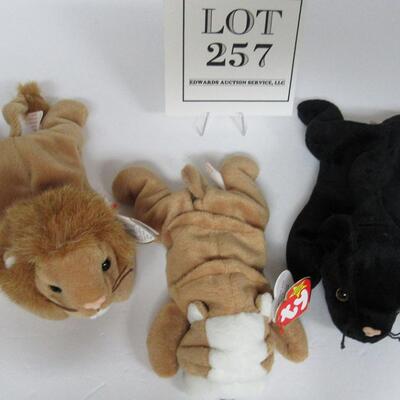 3 Vintage Beanie Babies: Roary the Lion, Velvet the Black Panther, Wrinkle the Dog