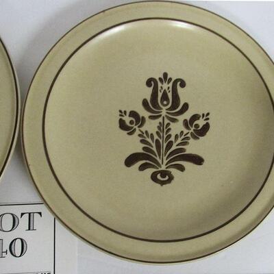 Pfaltzgraff Village Large Round Tray and Dinner Plate