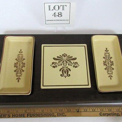 Pfaltzgraff Village Serving Tray With Inserts On Wood
