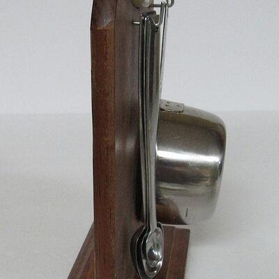Pfaltzgraff Village Measuring Set on Wood Stand
