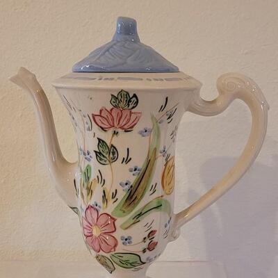 Lot 144: Blue Ridge Pottery Handpainted Teapot & Blossom Top Salt & Pepper Shakers