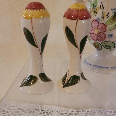 Lot 144: Blue Ridge Pottery Handpainted Teapot & Blossom Top Salt & Pepper Shakers