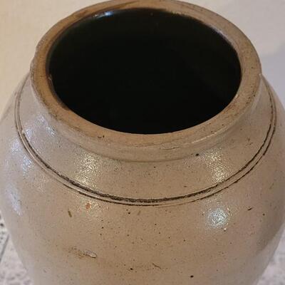 Lot 147: Antique Stoneware Crock