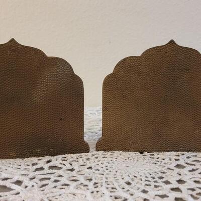 Lot 159: Antique Heavy Brass Shakespeare's House Bookends