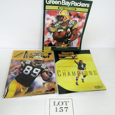 3 Green Bay Packers Related Magazines, 1995 Yearbook, 1998 Insider, 1996 sports Ill