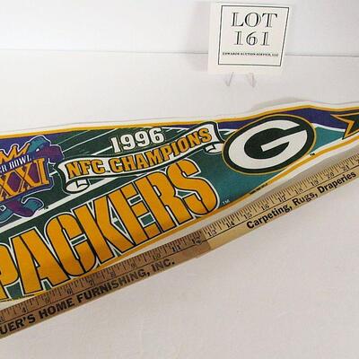 Green Bay Packers NFC Champs 1996 Pennant and Pin Back Button
