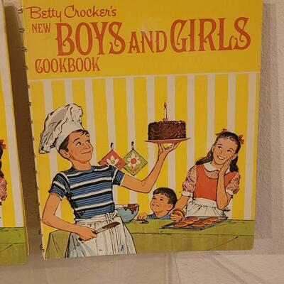 Lot 207: Vintage Betty Crocker Cook Books