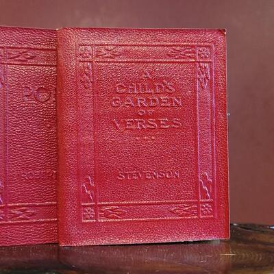 Lot 233: (5) Vintage Little Leather Books Classics FEAT. Dr. JEKYLL and Mr. Hyde