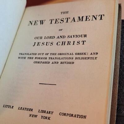 Lot 252: Vintage Mini Bible Collection