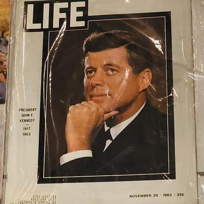 Lot 263: (5) Collectible LIFE Magazines - JFK, Marilyn Monroe and the Moonwalk