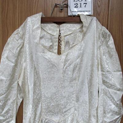Old Wedding Dress Read Description