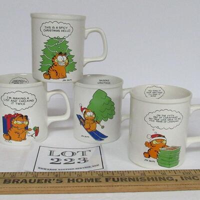 Vintage 1978 Garfield Christmas Mugs