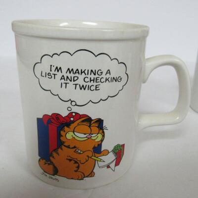 Vintage 1978 Garfield Christmas Mugs