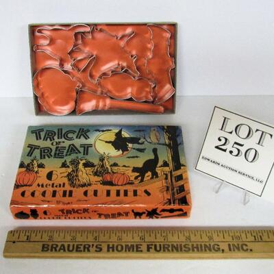 Halloween Cookie Cutter Set, 2002 Issue - Super Graphics