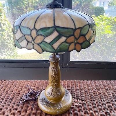 LOT#8P: Antique Lamp