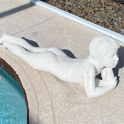 LOT#9P: Concrete Statue