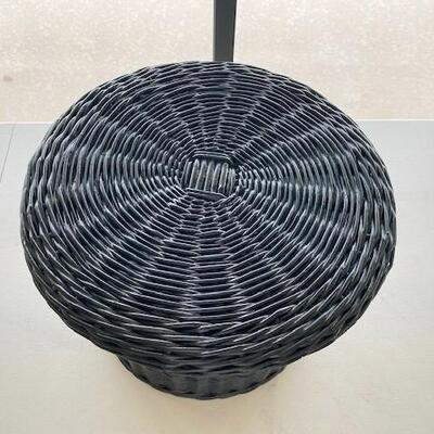 LOT#17P: Wicker Plant Stand 