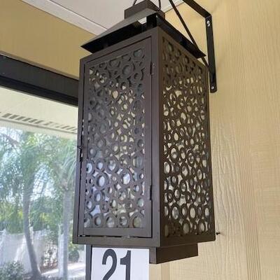 LOT#21P: Hanging Candle Lantern