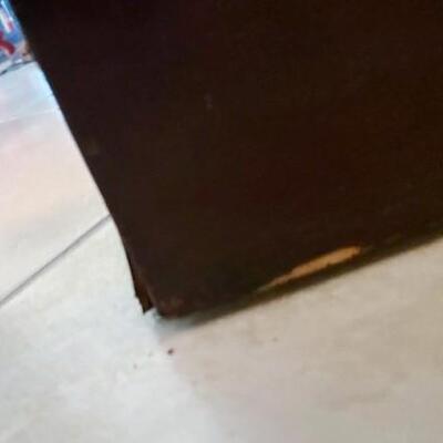 LOT#26D: Vintage Bernhardt Furniture Buffet