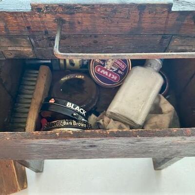 LOT#34D: Antique Shoe Shine Kit