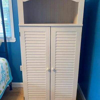 LOT#40B1: Computer Desk with Storage